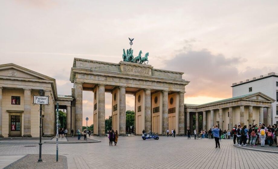 Verlängerung der Polizeigewahrsam nach Pariser Aktion